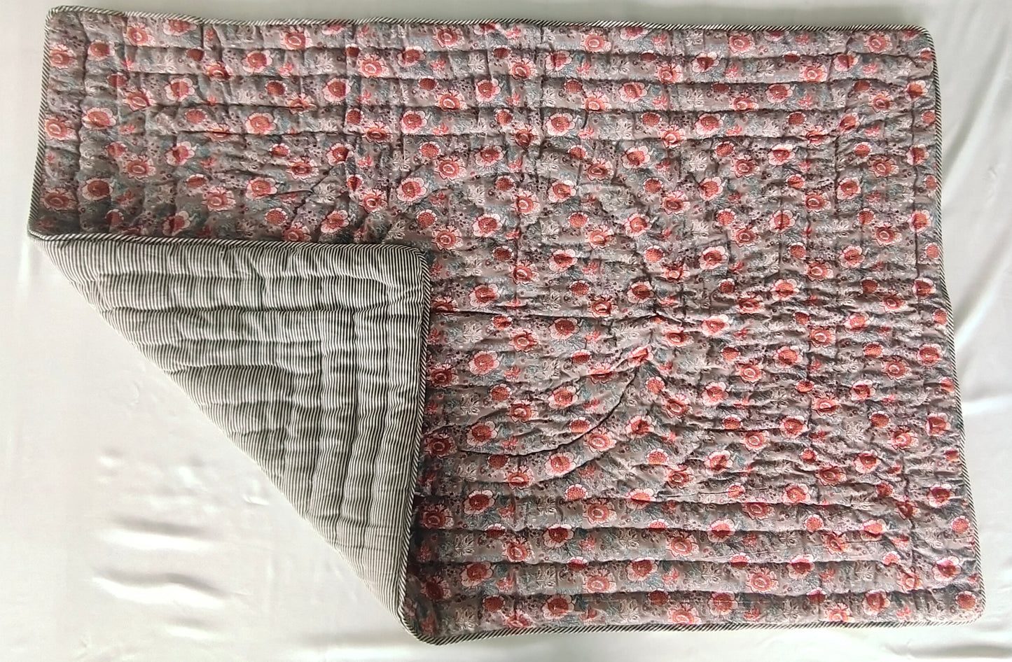 Reversible Quilted Blanket - Red floral Printed & Stripes