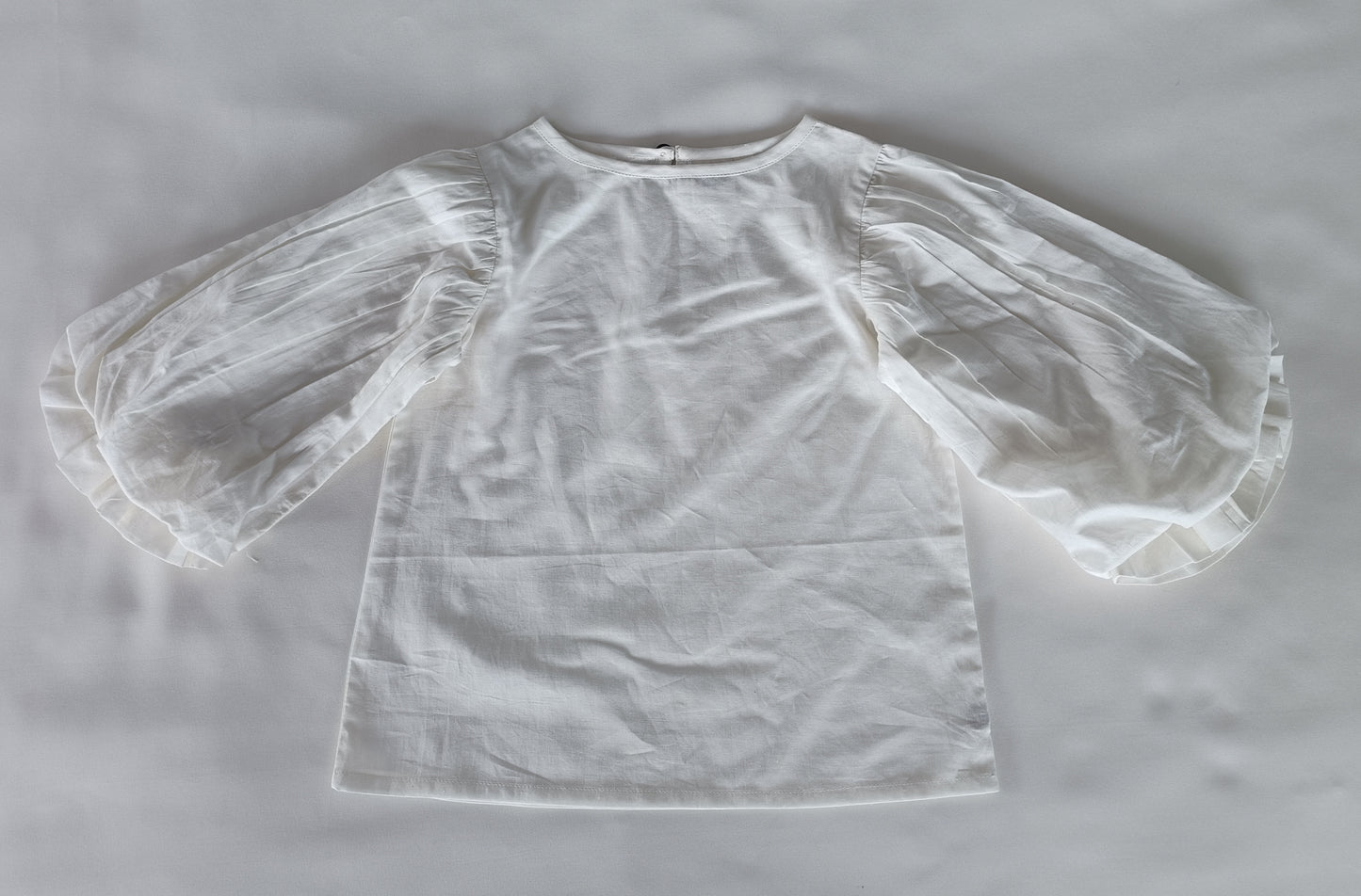 Solid White Color Puff Sleeves Ruffled Top