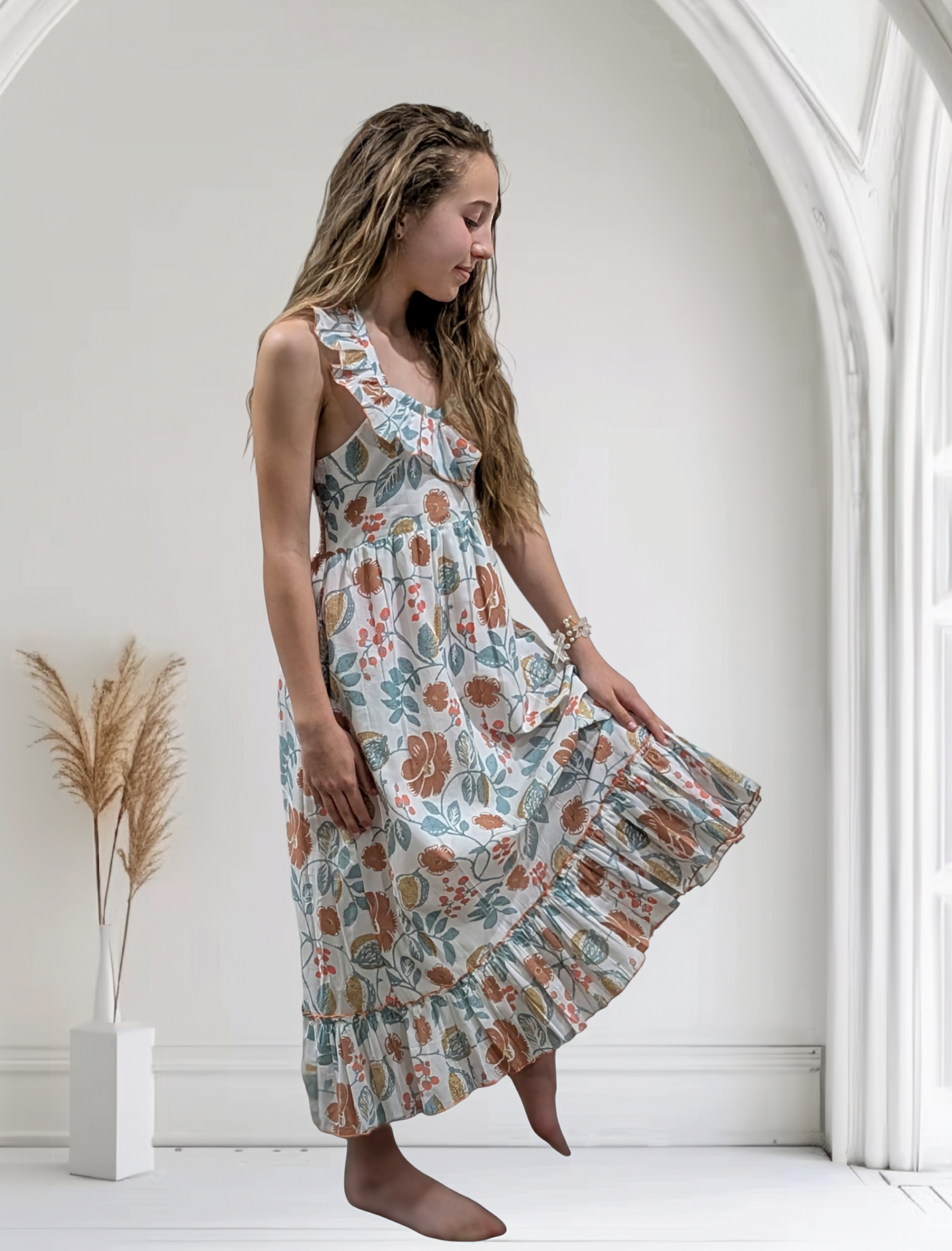 Stylish Kids' Sleeveless Dress with Frill & Ruffle Accents - White & Sage Floral Print