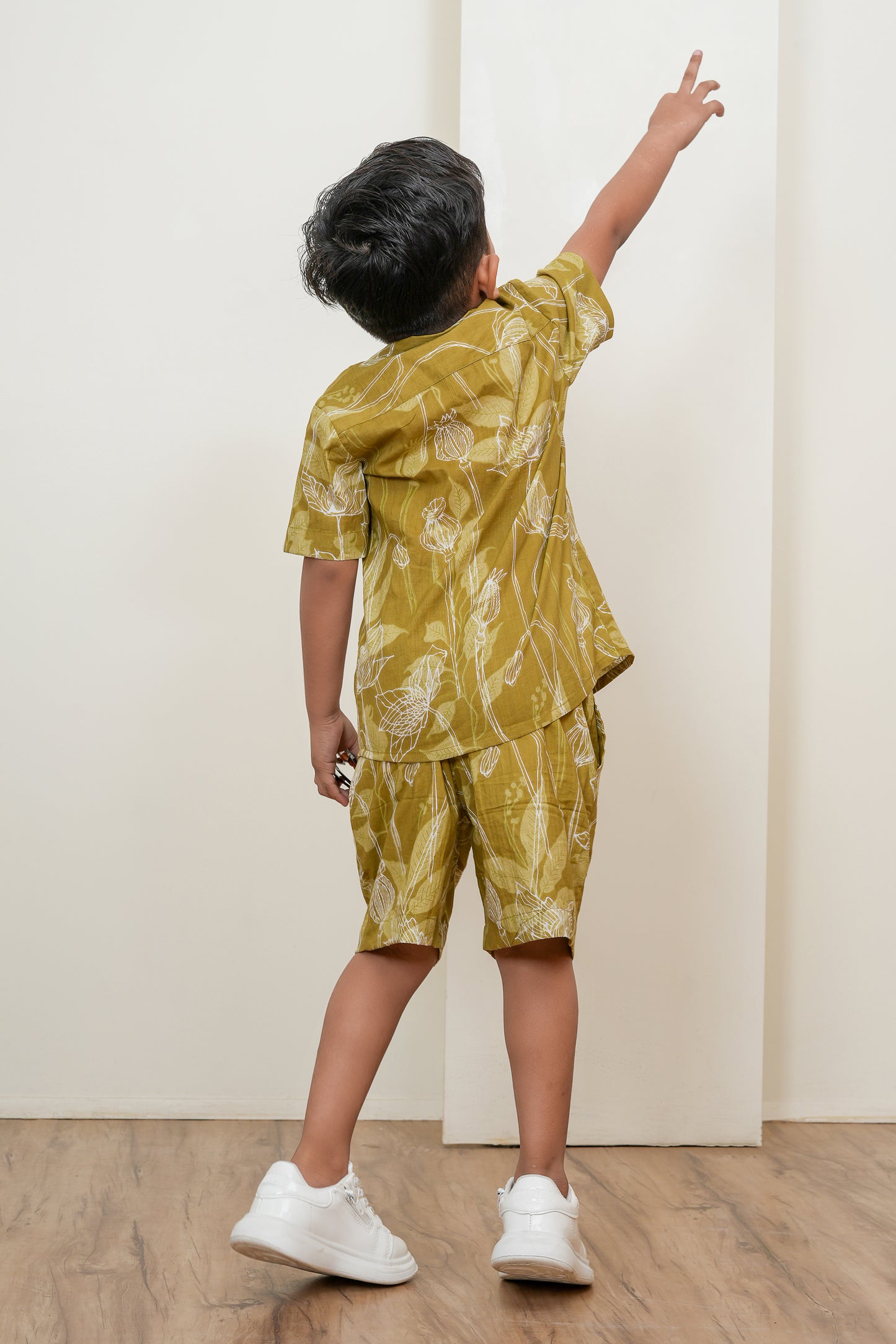 Short and Shirt Gender Neutral Set Green — Cotton Kids Co-Ord | Infant to Tween