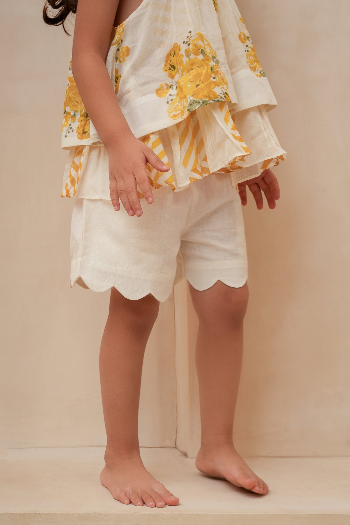 Halter Top and Scallop Stitch Shorts Set : OFF-WHITE : Infant : Toddler : Tween