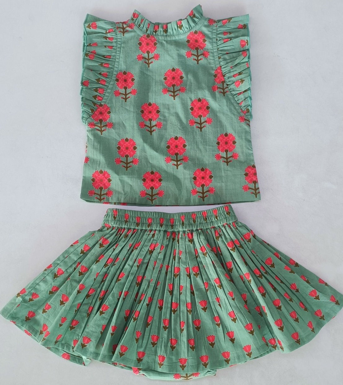 Green Floral Neck Ruffle Top & Skort Set