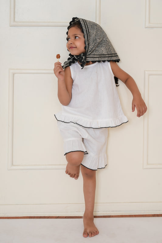 Frill Top and Shorts Set : WHITE : Infant : Toddler : Tween