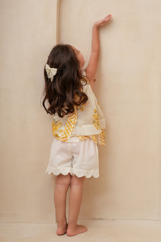 Halter Top and Scallop Stitch Shorts Set : OFF-WHITE : Infant : Toddler : Tween